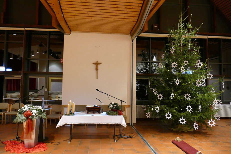 Feierliche Christmette im Haus des Gastes